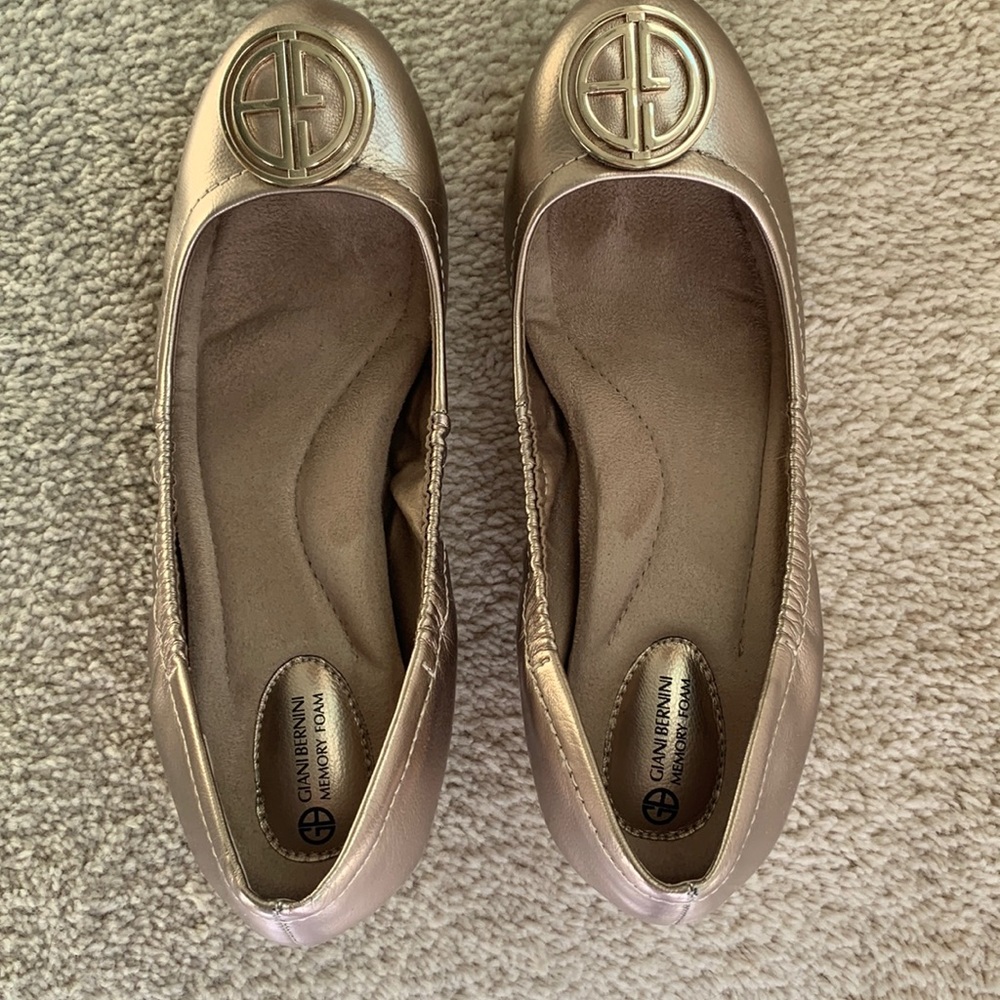 Giana Bernini metallic gold